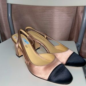 Sling back classic shoes. Size 8.5 dress shoes